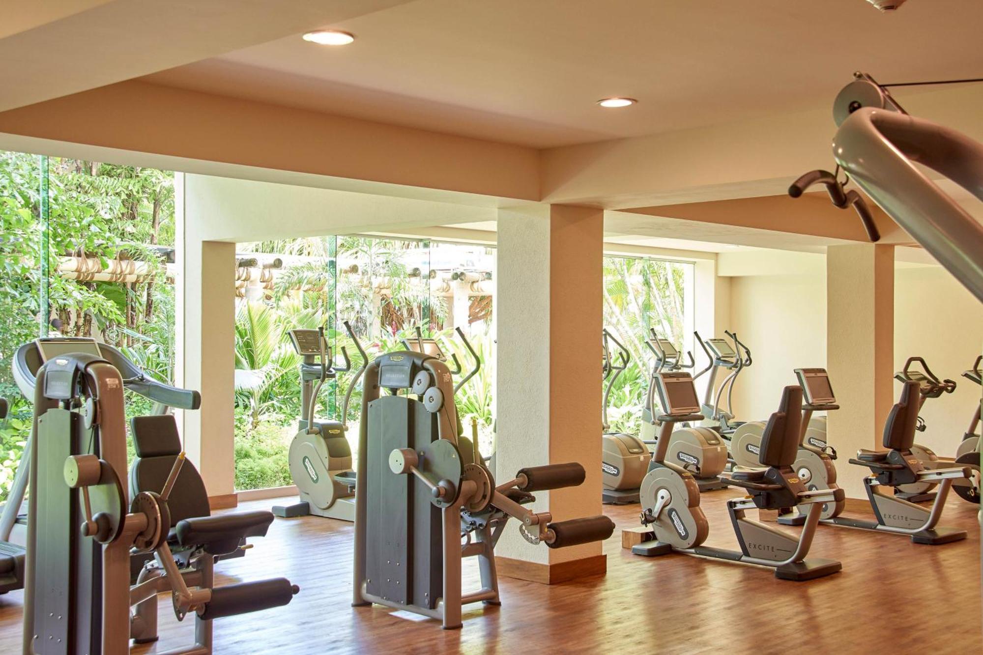 Sheraton Buganvilias Resort & Convention Center Puerto Vallarta Exterior photo