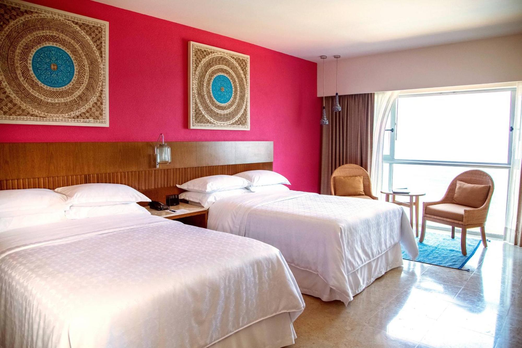 Sheraton Buganvilias Resort & Convention Center Puerto Vallarta Exterior photo